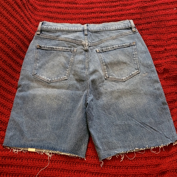 a.n.a. Womens High Rise 90’s Bermuda 9” Denim Short - Picture 2 of 2